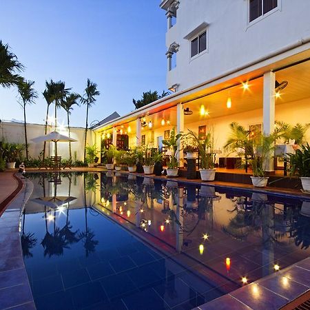 Overflow Guesthouse เสียมราฐ ภายนอก รูปภาพ
