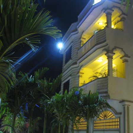 Overflow Guesthouse เสียมราฐ ภายนอก รูปภาพ