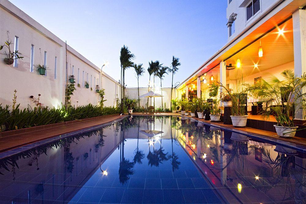 Overflow Guesthouse เสียมราฐ ภายนอก รูปภาพ