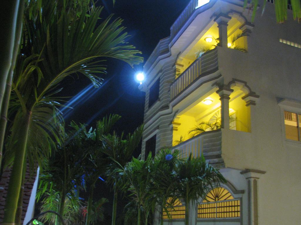 Overflow Guesthouse เสียมราฐ ภายนอก รูปภาพ
