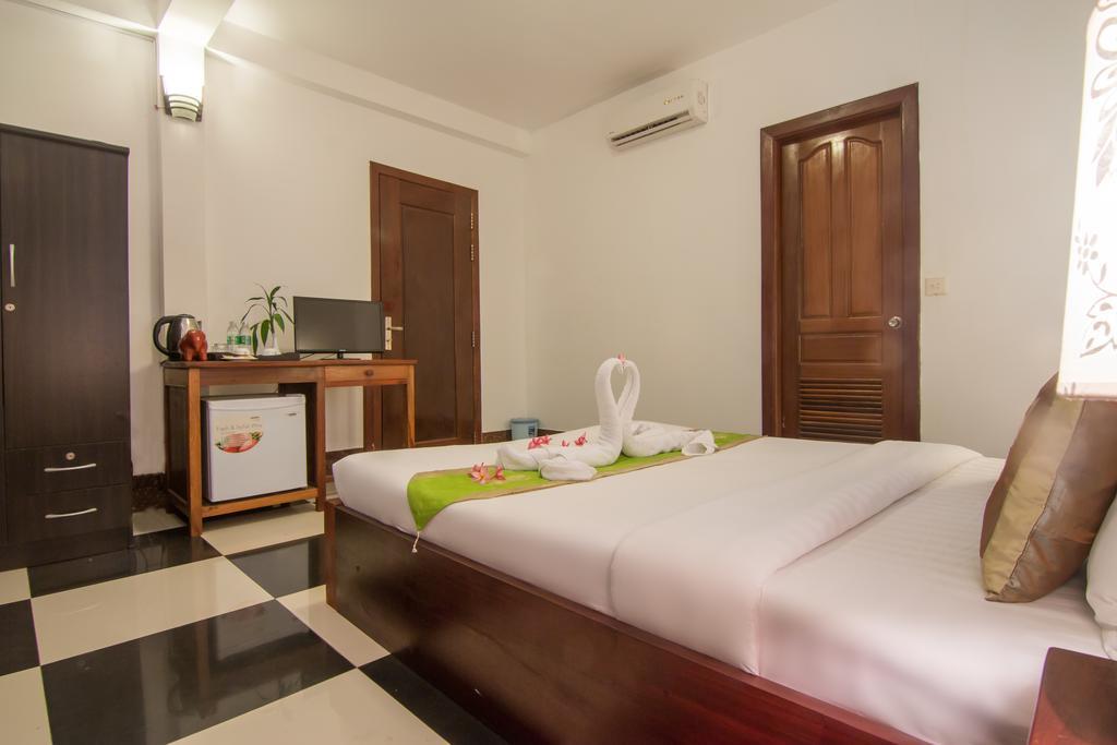 Overflow Guesthouse เสียมราฐ ภายนอก รูปภาพ