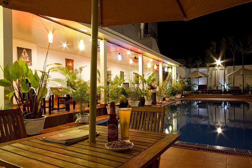 Overflow Guesthouse เสียมราฐ ภายนอก รูปภาพ