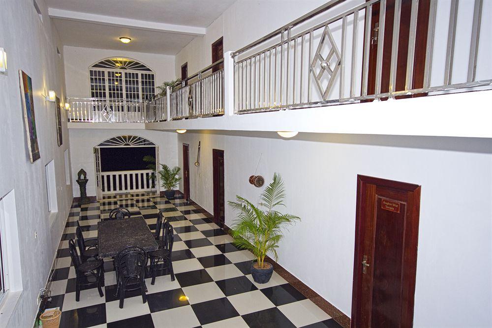 Overflow Guesthouse เสียมราฐ ภายนอก รูปภาพ
