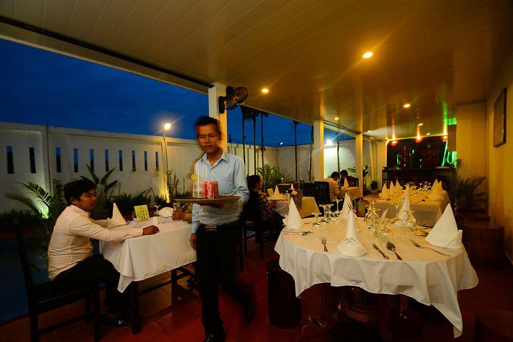 Overflow Guesthouse เสียมราฐ ภายนอก รูปภาพ