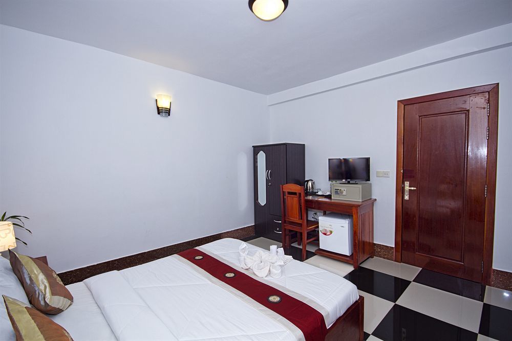 Overflow Guesthouse เสียมราฐ ภายนอก รูปภาพ