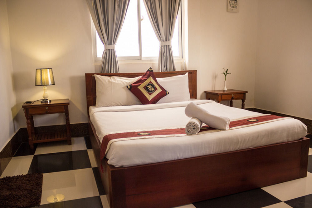 Overflow Guesthouse เสียมราฐ ภายนอก รูปภาพ